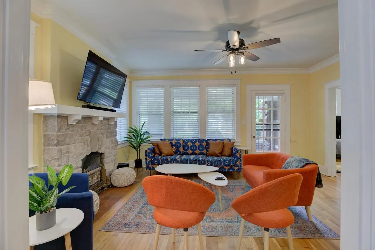 בית נופש ממפיס Spacious Bungalow With 6 Beds, Games, And Fire Pit - Close To Beale Street, Bbq, Graceland, & Liberty Bowl ארצות הברית