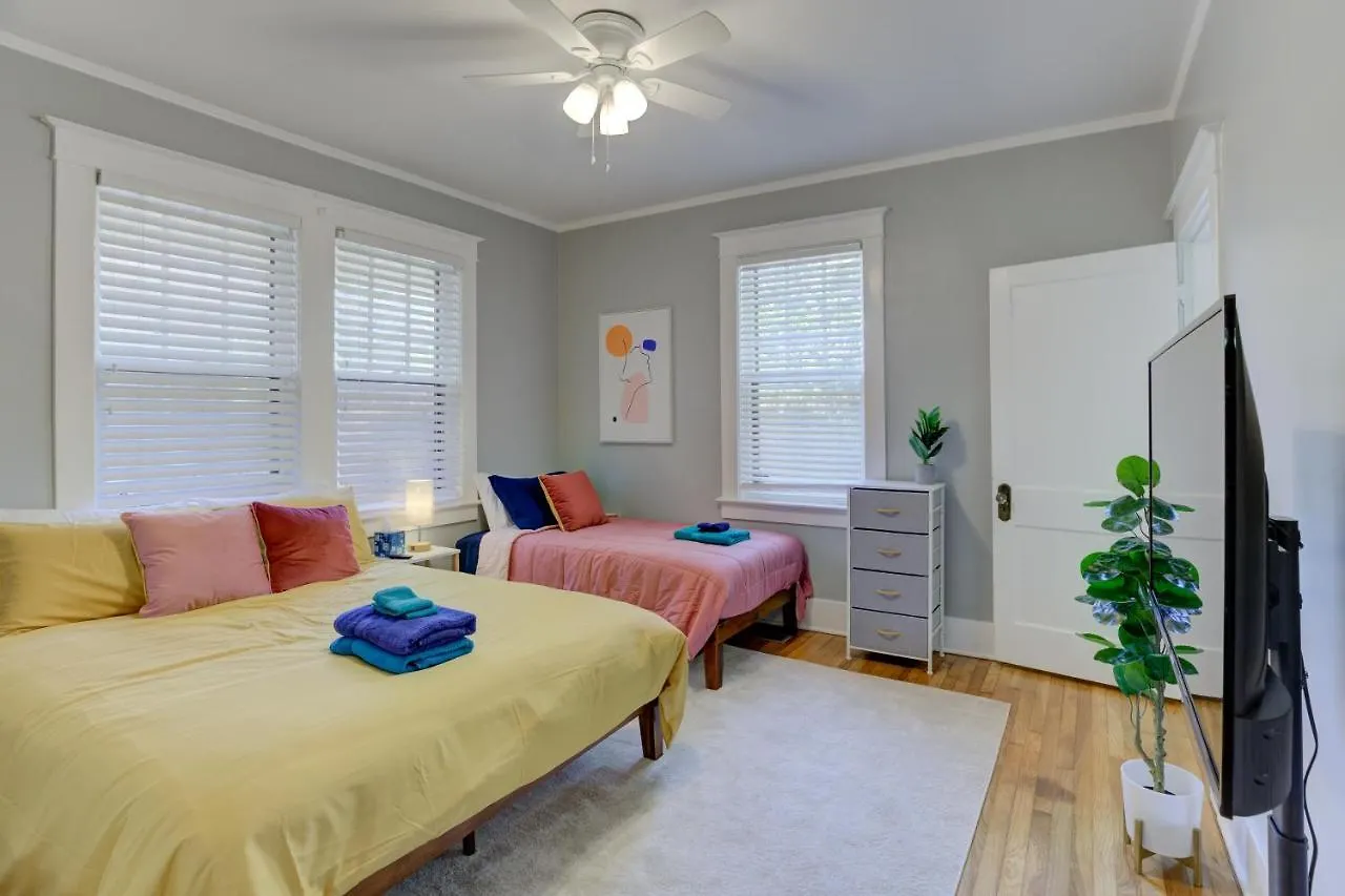 ממפיס Spacious Bungalow With 6 Beds, Games, And Fire Pit - Close To Beale Street, Bbq, Graceland, & Liberty Bowl